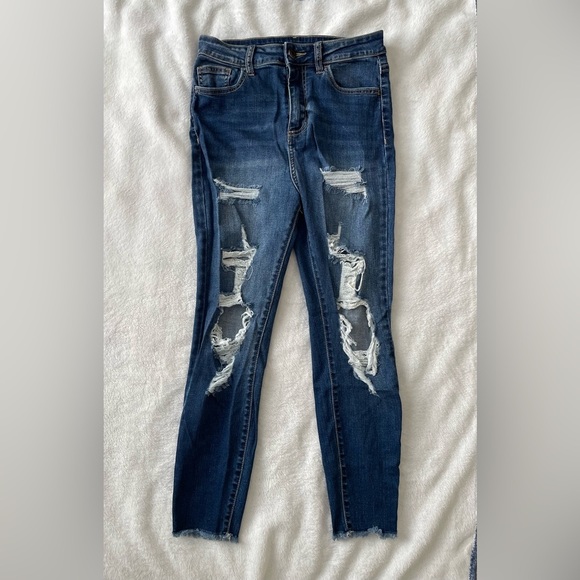 Distressed Blue Jeans cello size 27 - Picture 1 of 5